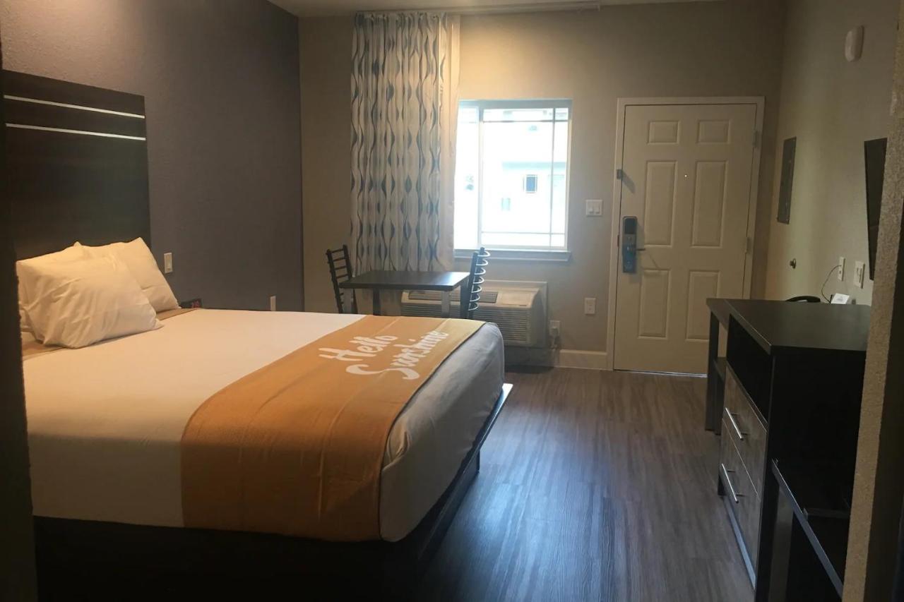 1 King Bed, Studio Mobility/Hearing Access Suite, Roll-In Shower, Non-Smoking at Days Inn & Suites by Wyndham La Porte