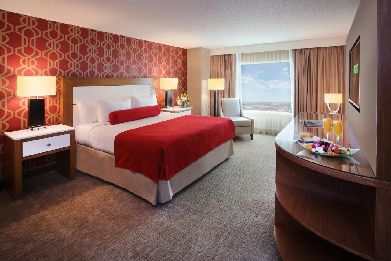HAVANA OCEAN VIEW EXECUTIVE ROOM 1 KING NON-SMOKING at Tropicana Atlantic City– A Caesars Rewards Destination