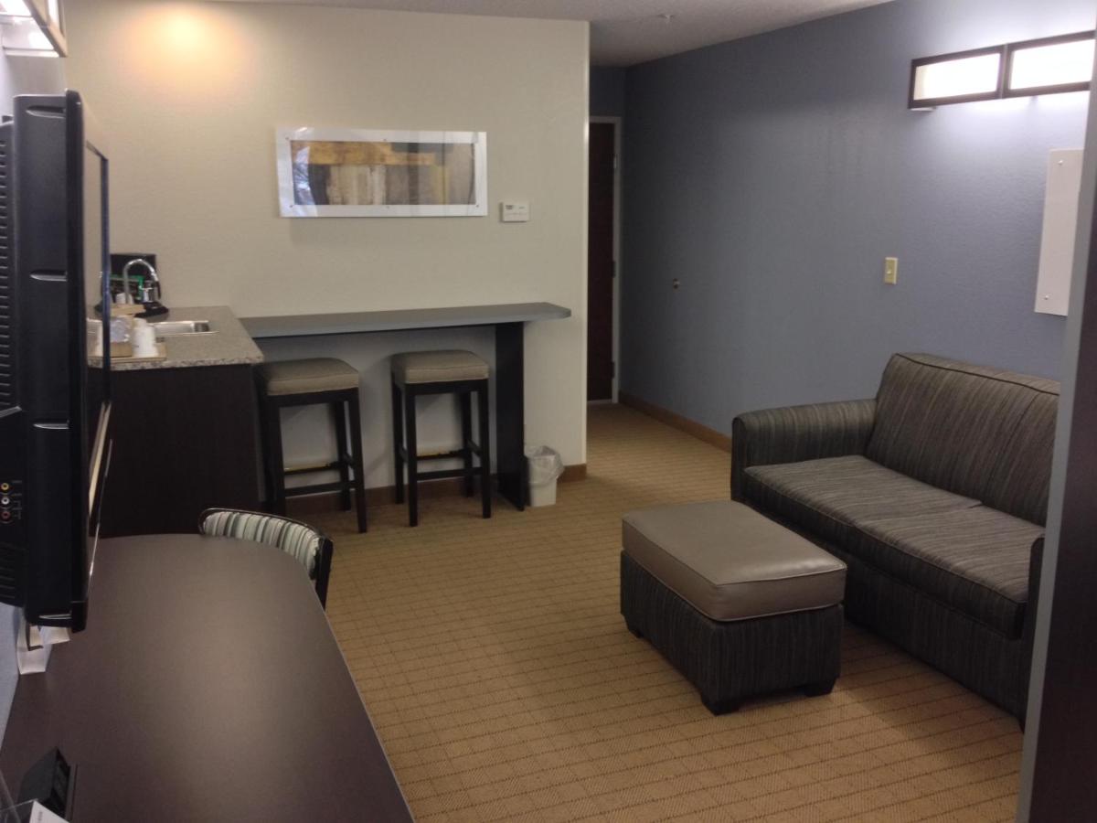| Microtel Inn & Suites Bath