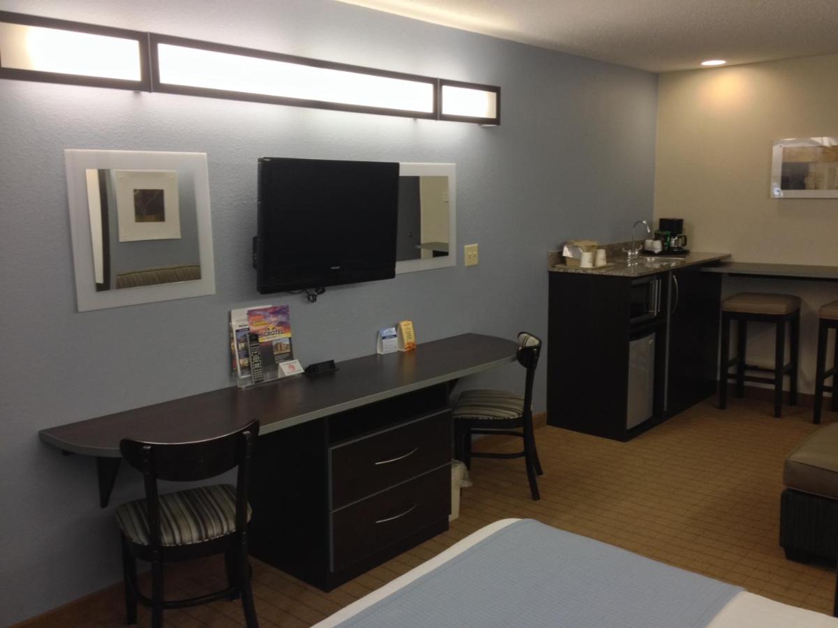 | Microtel Inn & Suites Bath