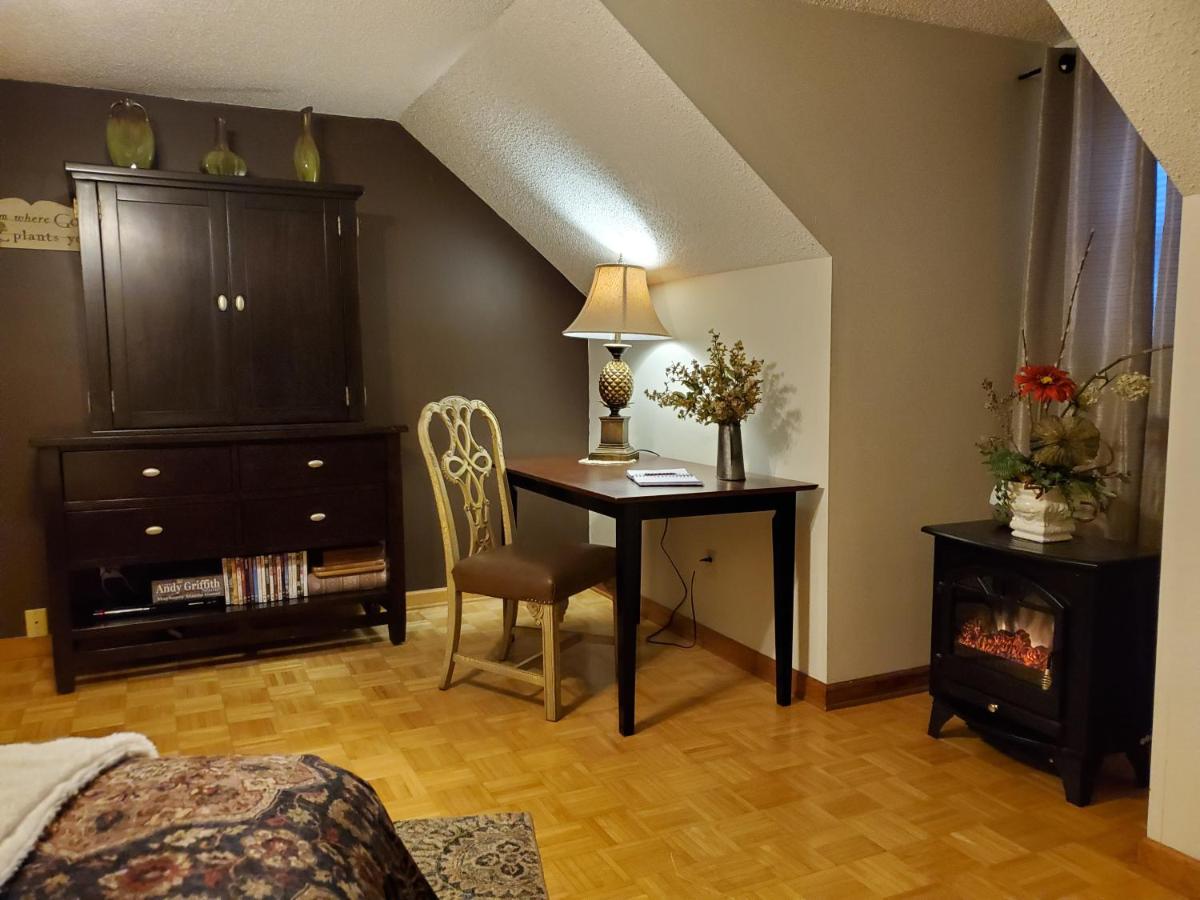 | Blue Ridge Manor Bed and Breakfast