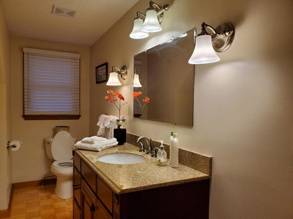 | Blue Ridge Manor Bed and Breakfast