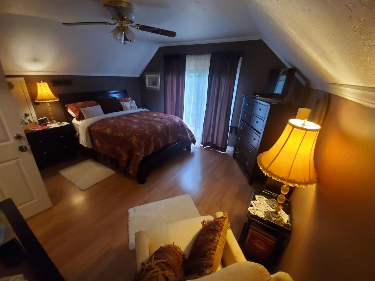 | Blue Ridge Manor Bed and Breakfast