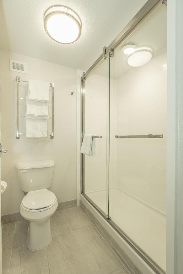 King Leisure Room - Non-Smoking at Holiday Inn Hotel & Suites Peachtree City by IHG
