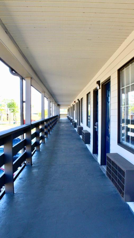| Motel 6-Dayton, OH