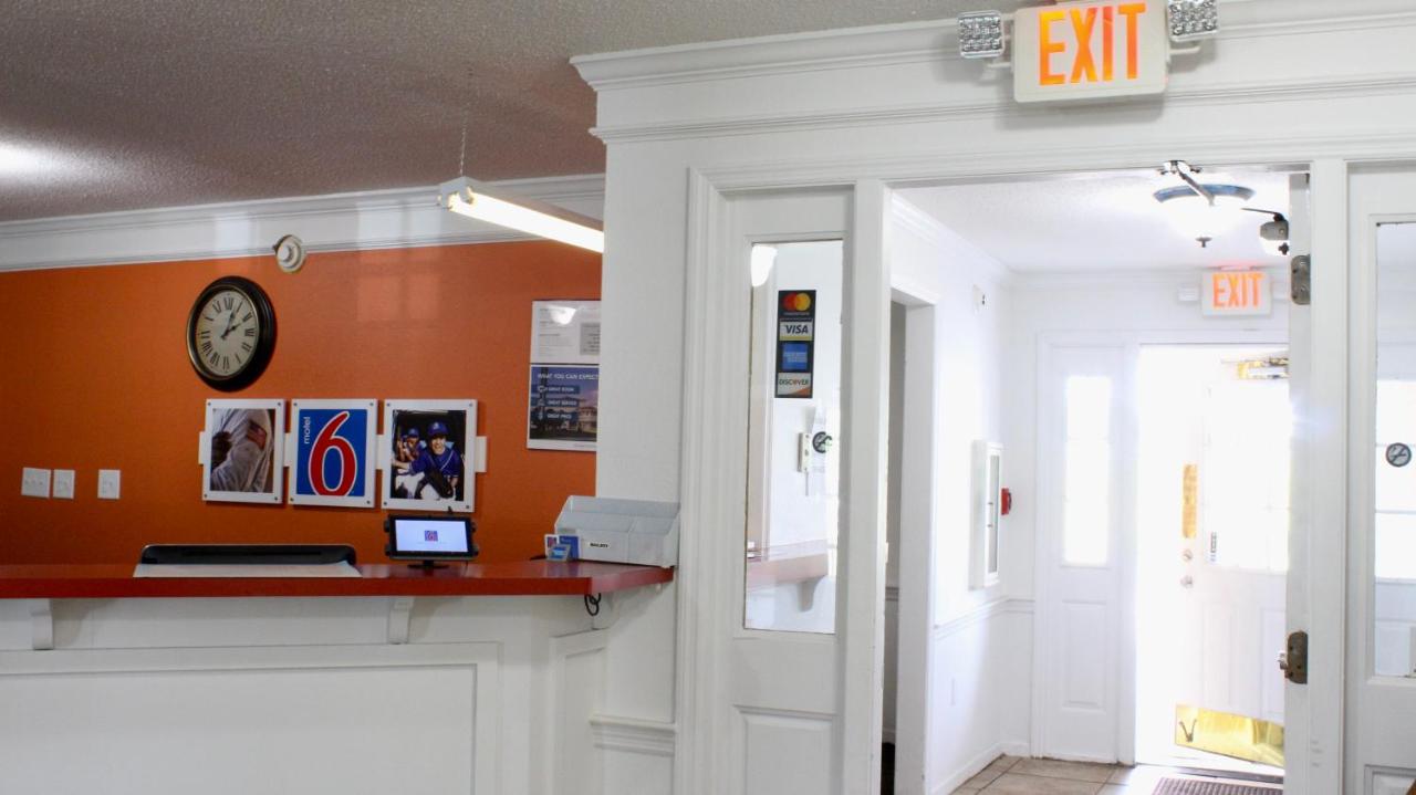 | Motel 6-Dayton, OH