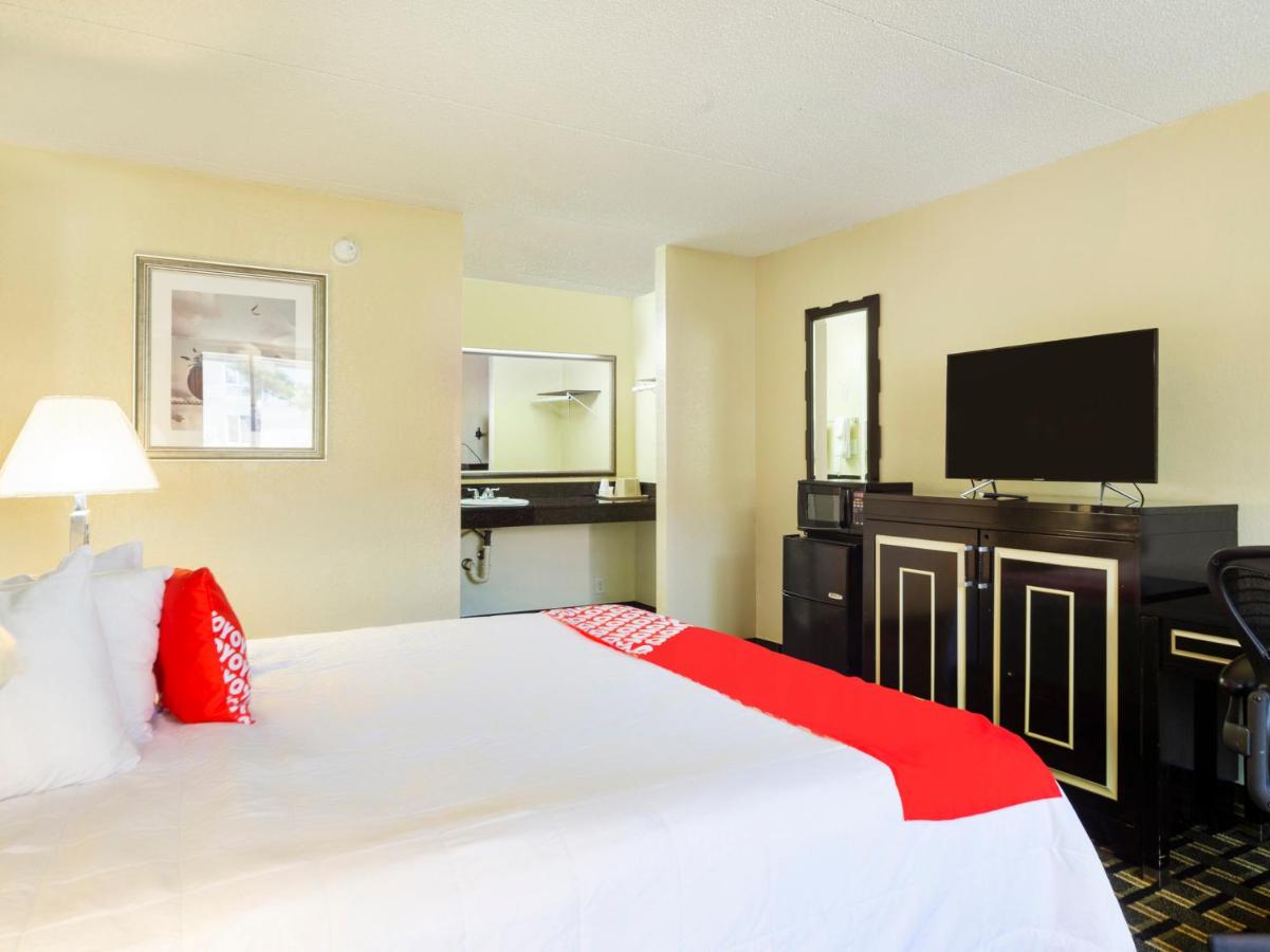 | Budgetel Inn And Suits