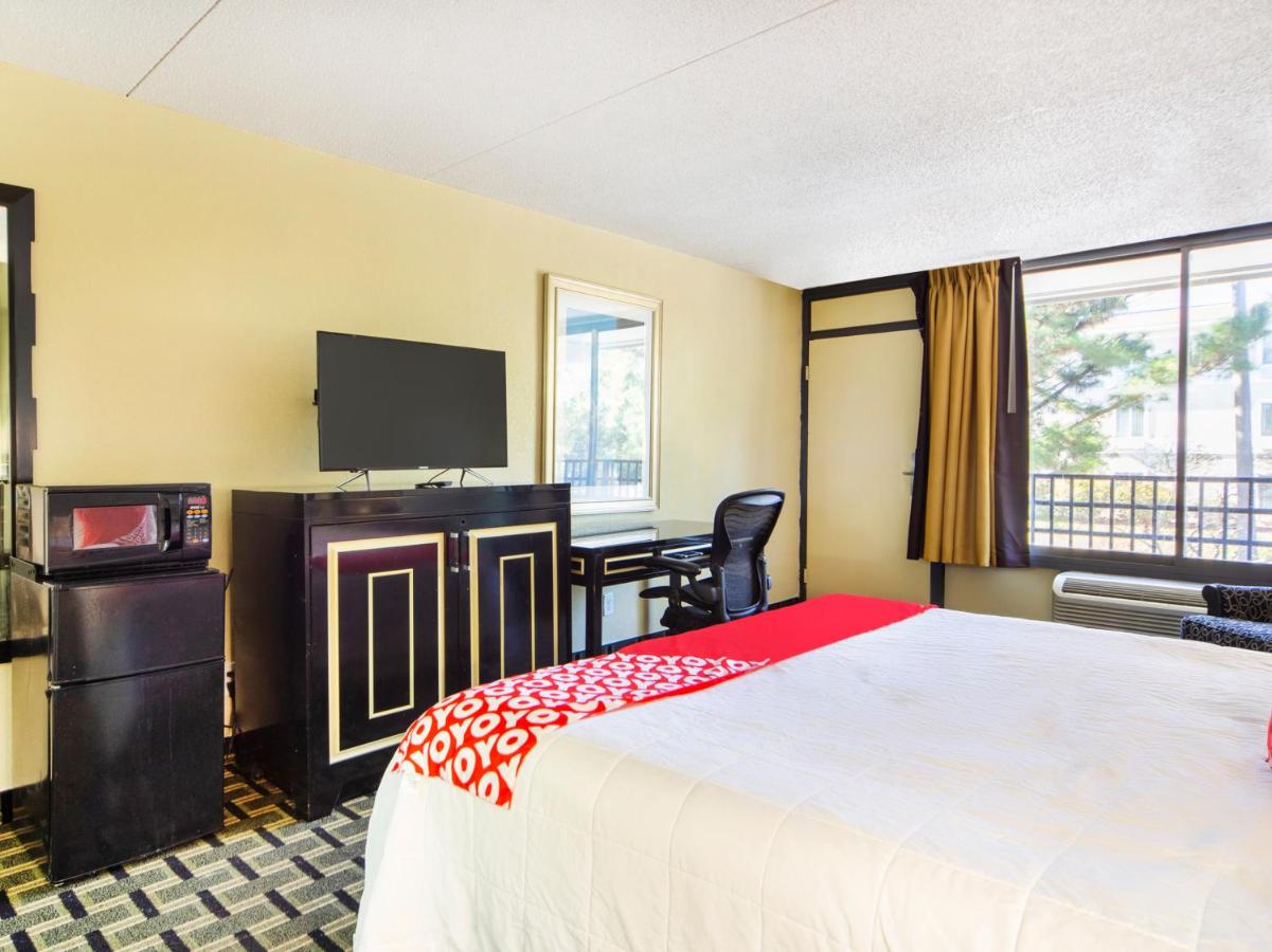 | Budgetel Inn And Suits