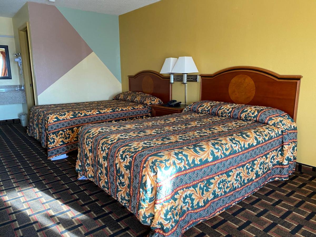 Double Room with Two Double Beds - Non-Smoking at Best Inn