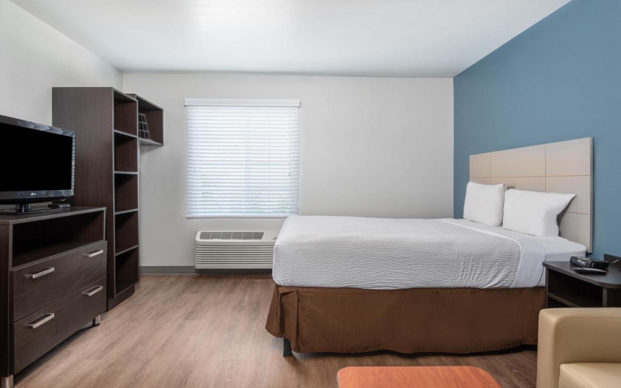 Standard Queen Room - Non-Smoking at Extended Stay America Select Suites - Orlando - South