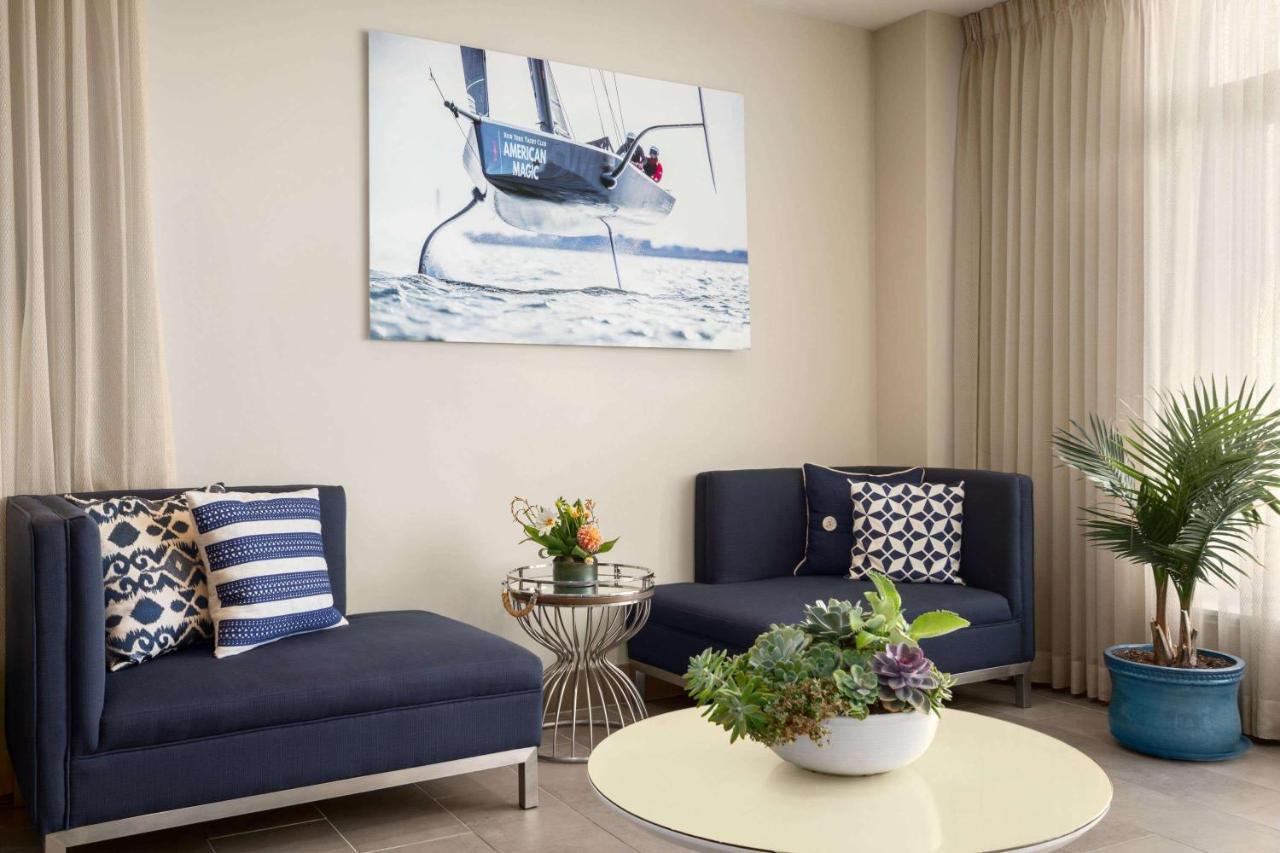 | Wyndham Newport Hotel