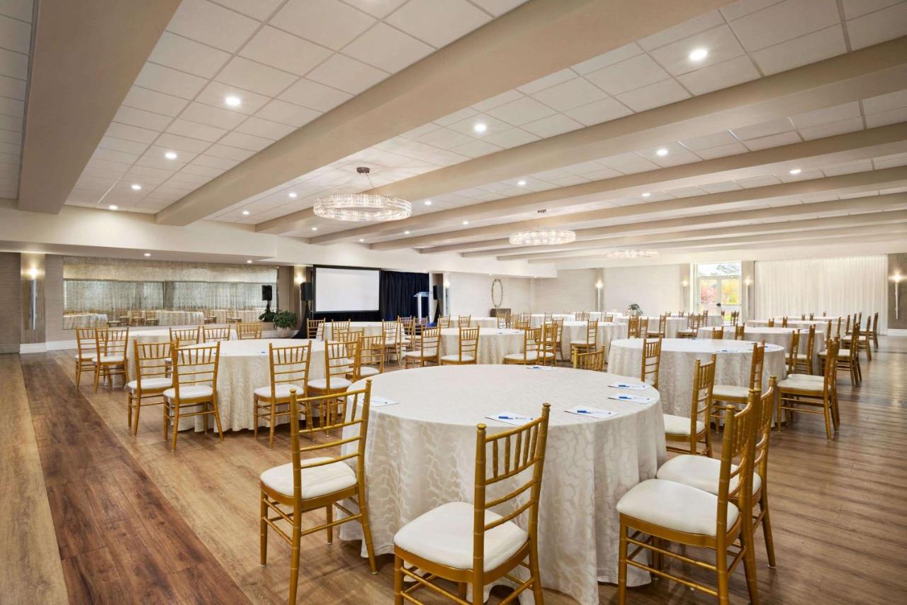| Wyndham Newport Hotel