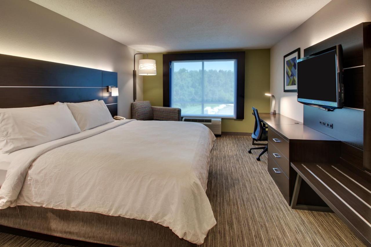 | Holiday Inn Express Georgetown, an IHG Hotel