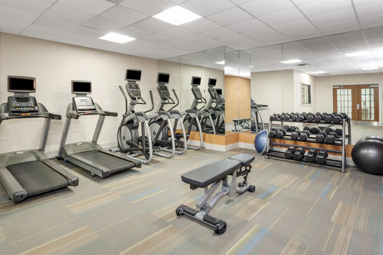 | Holiday Inn Express Hotel & Suites East End, an IHG Hotel