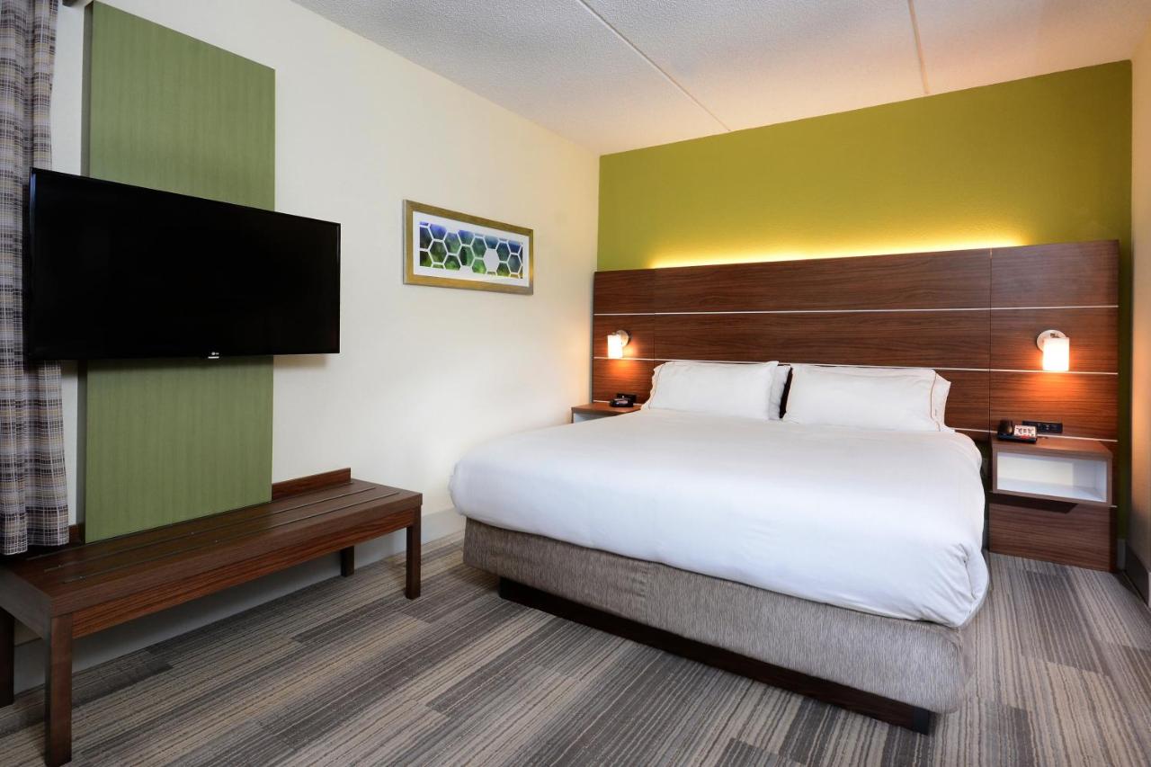 King Suite - Non-Smoking at Holiday Inn Express & Suites Raleigh Durham Airport at RTP by IHG