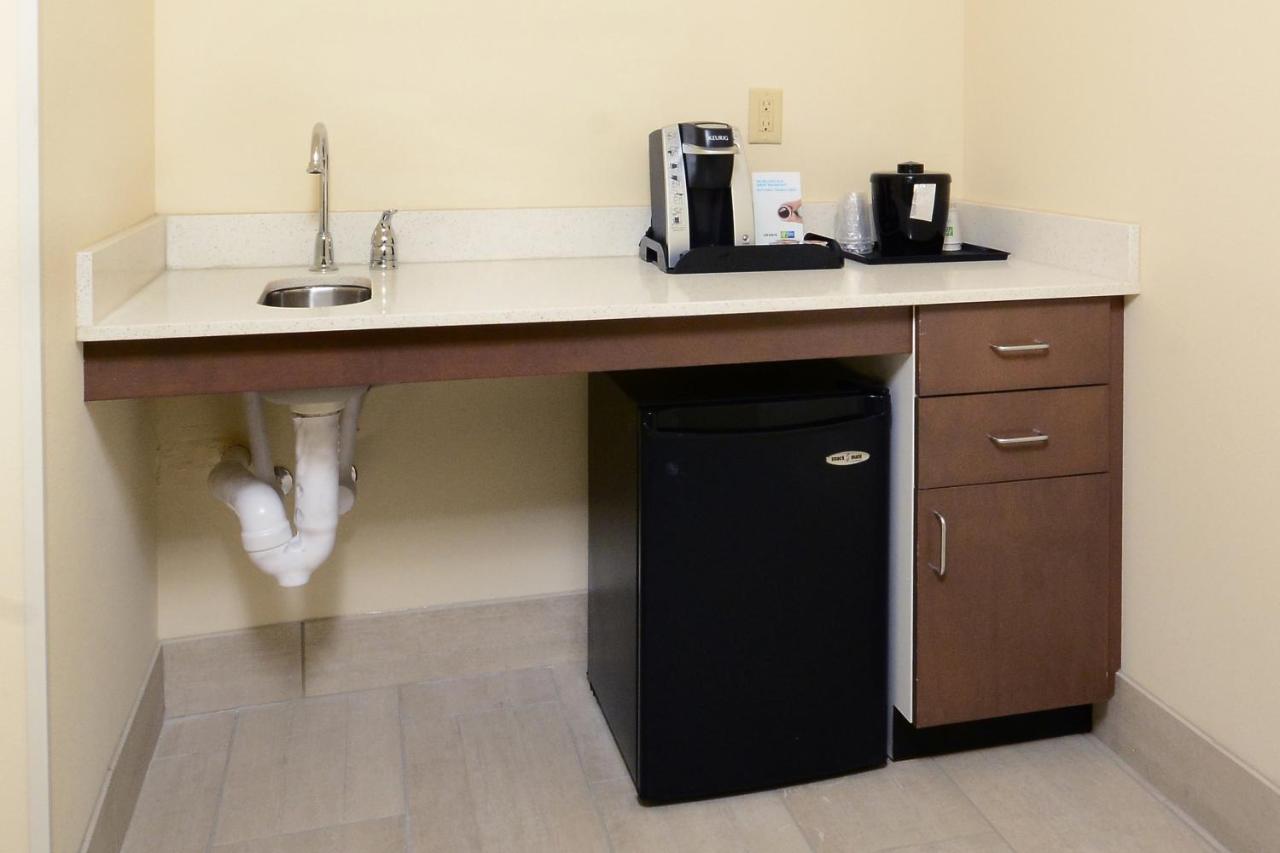 King Room with Roll-in Shower - Non-Smoking at Holiday Inn Express & Suites Raleigh Durham Airport at RTP by IHG
