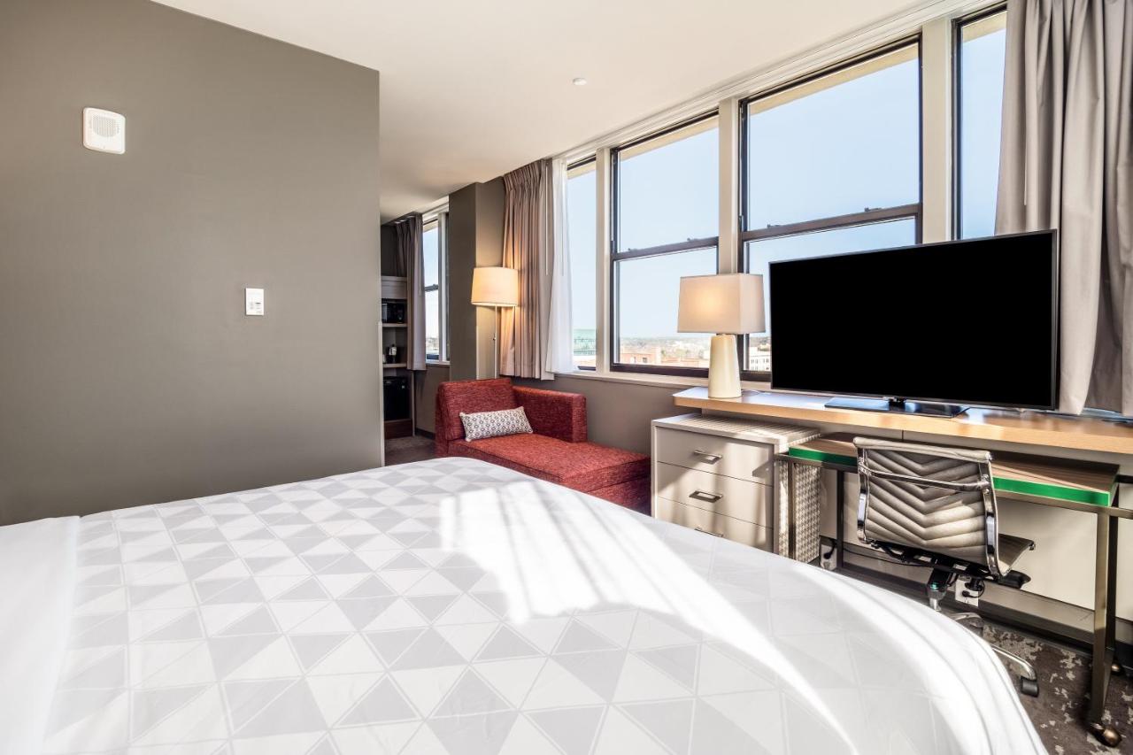 Executive King Room - Non-Smoking at Holiday Inn Columbia - Downtown by IHG