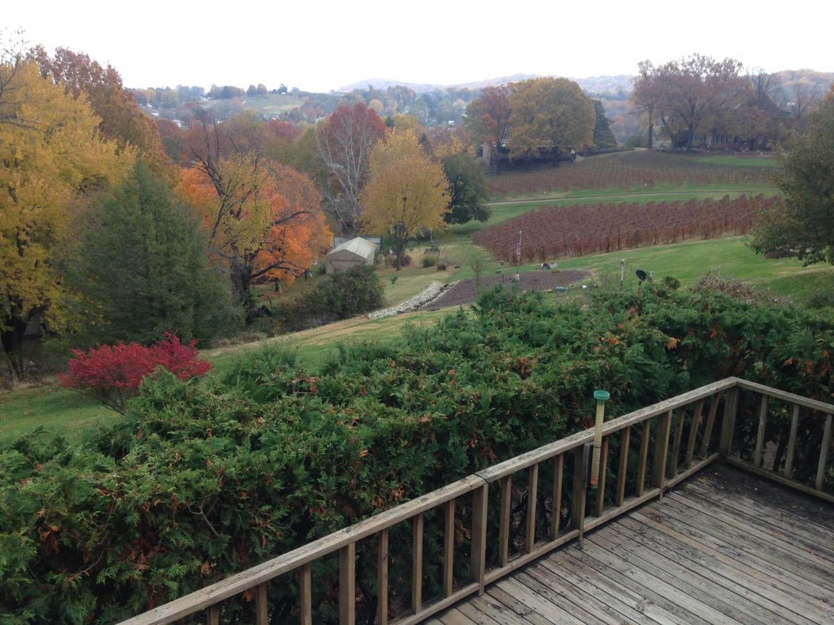 | Stone Hill Overlook