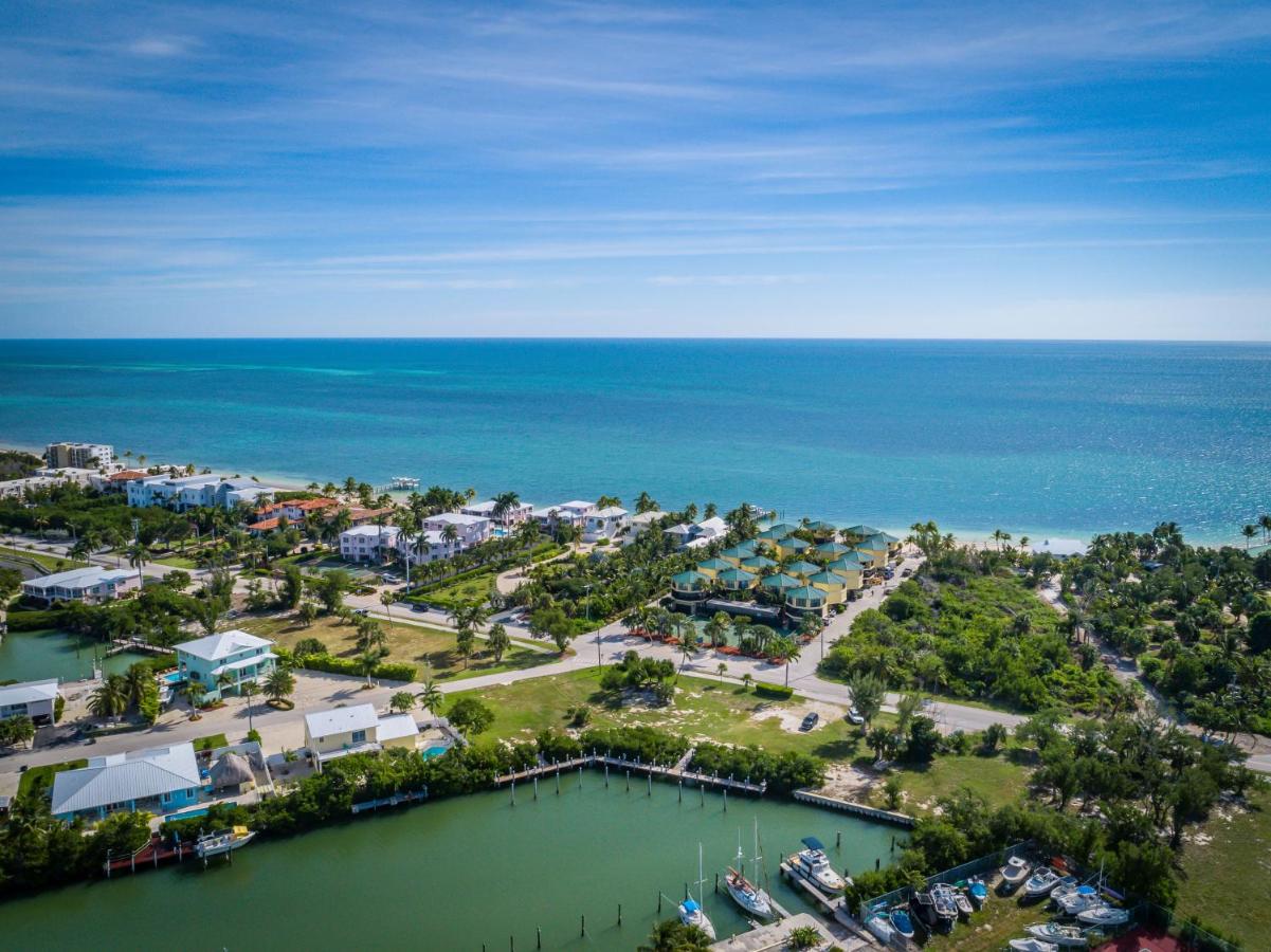  | Coco Plum Beach & Tennis Club & Marina