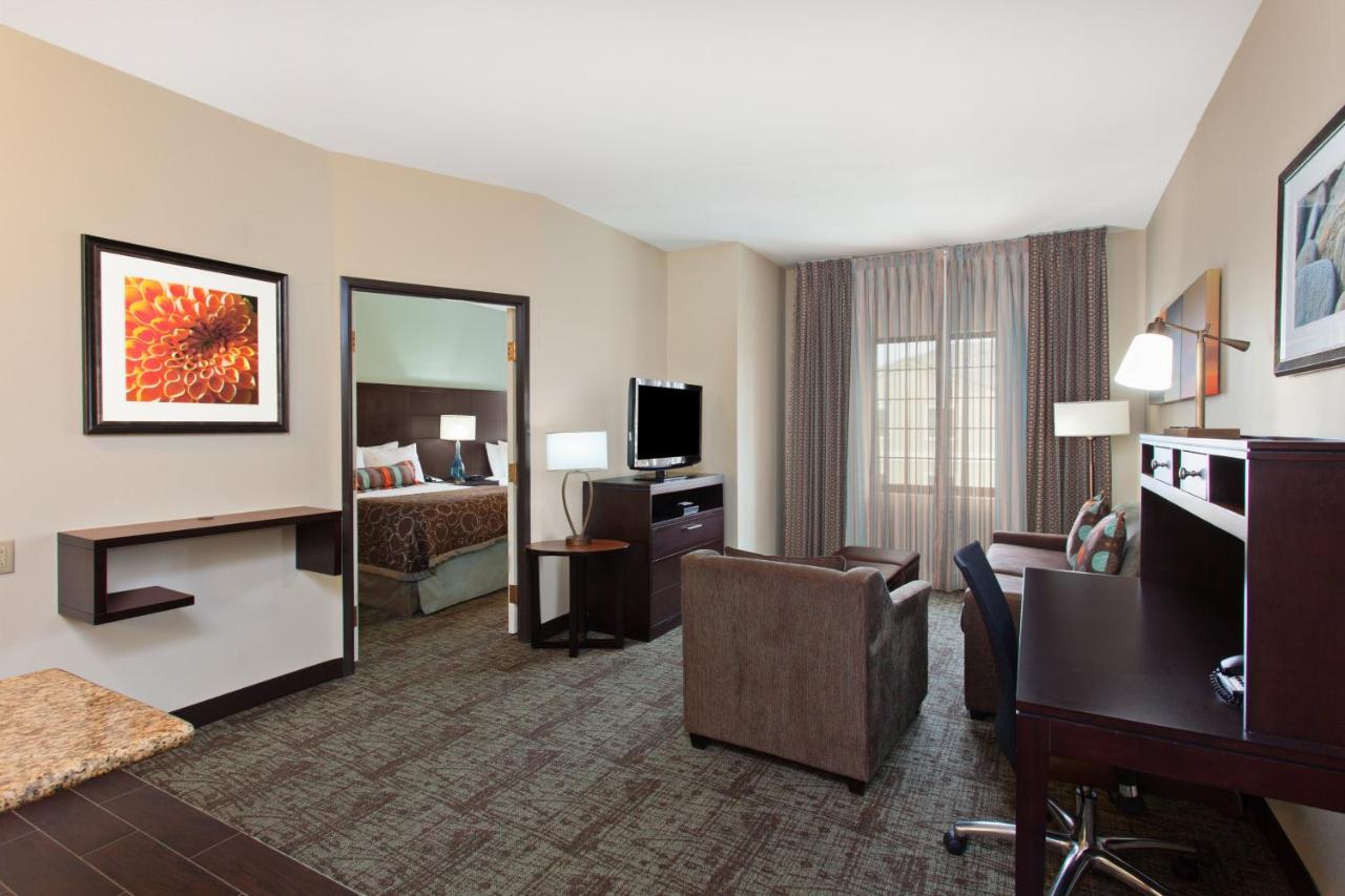  | Staybridge Suites Lake Forest