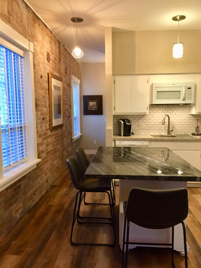 | Bisbee Brownstone Suites