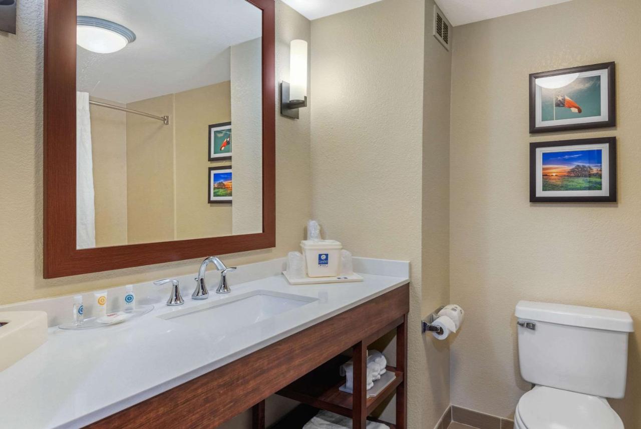 King Suite - Non-Smoking at Comfort Inn & Suites Big Spring