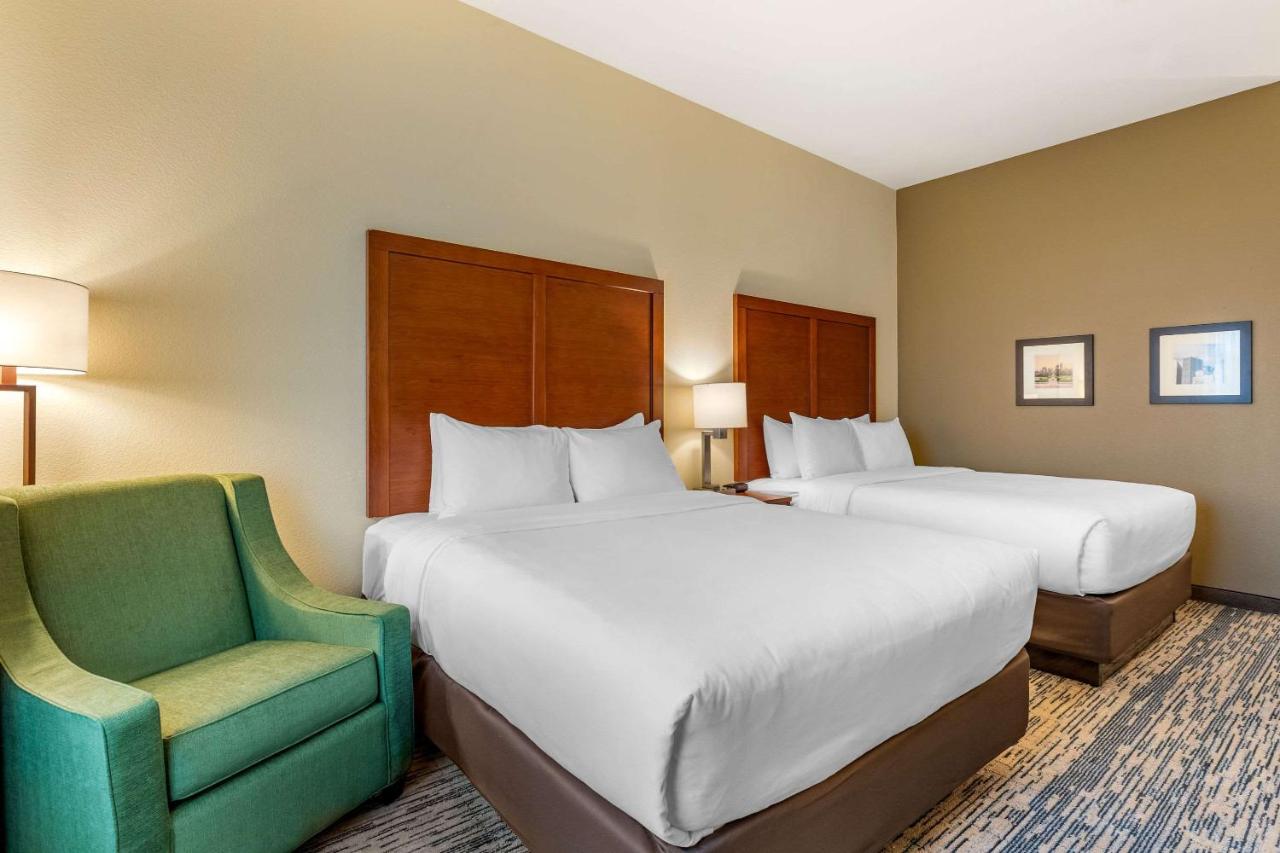 Queen Room with Two Queen Beds - Non-Smoking at Comfort Inn & Suites West Des Moines