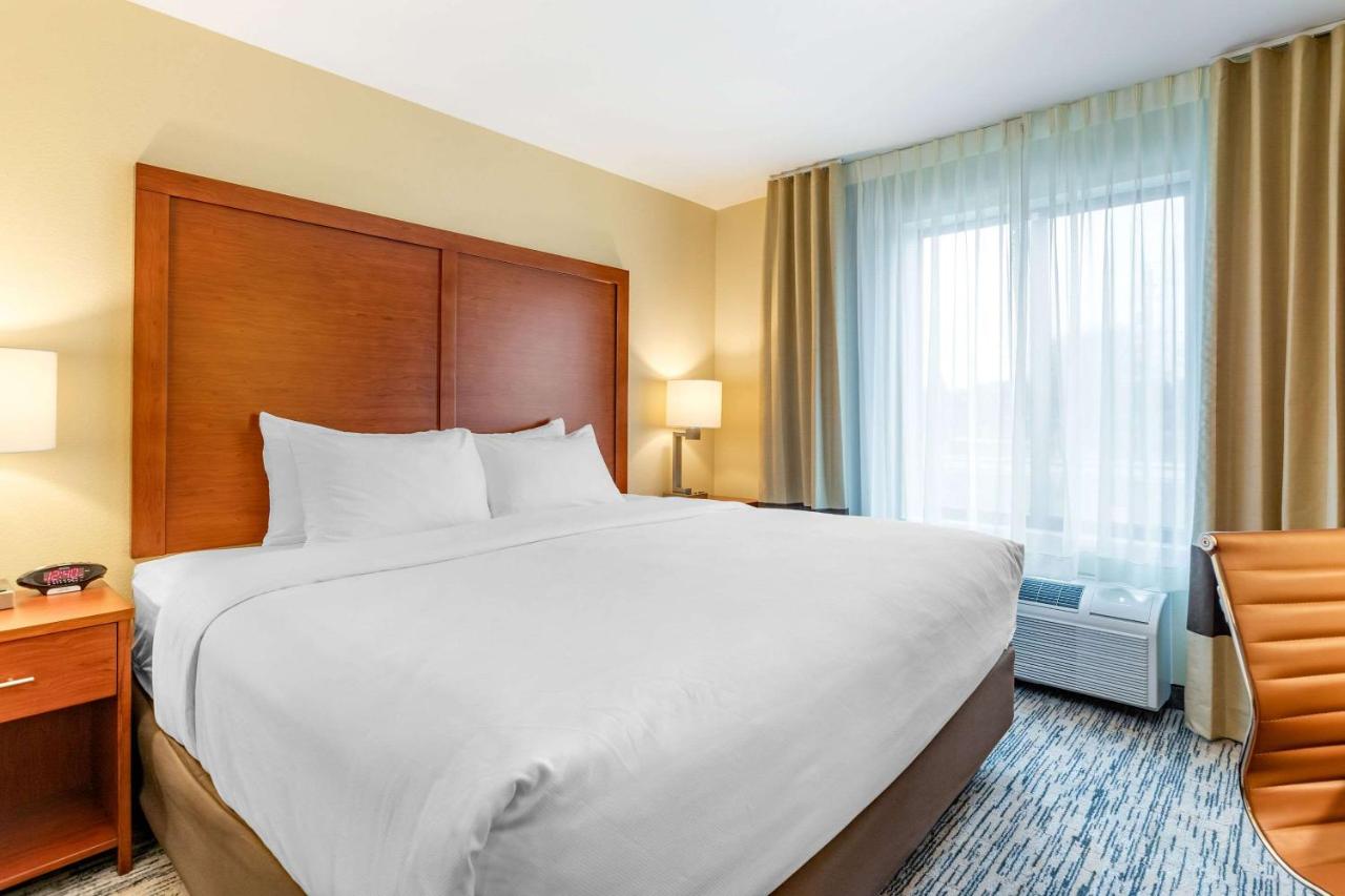King Suite - Non-Smoking at Comfort Inn & Suites West Des Moines