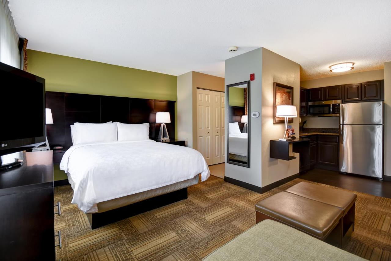 Studio Queen Suite - Non-Smoking at Staybridge Suites Grand Rapids-Kentwood by IHG