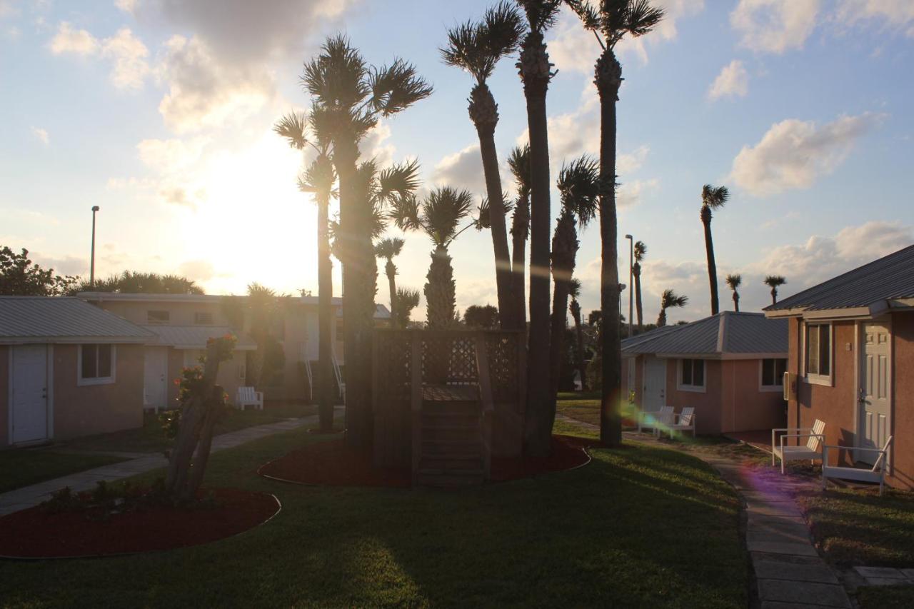  | Shoreline Suites & Cabana Cottages – Beachfront