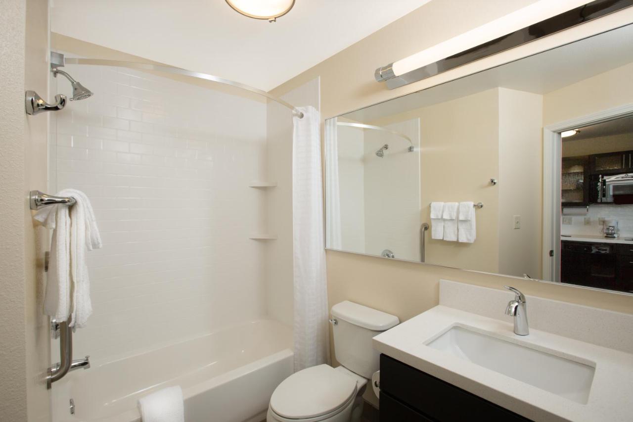 | Candlewood Suites - Omaha Millard Area, an IHG Hotel