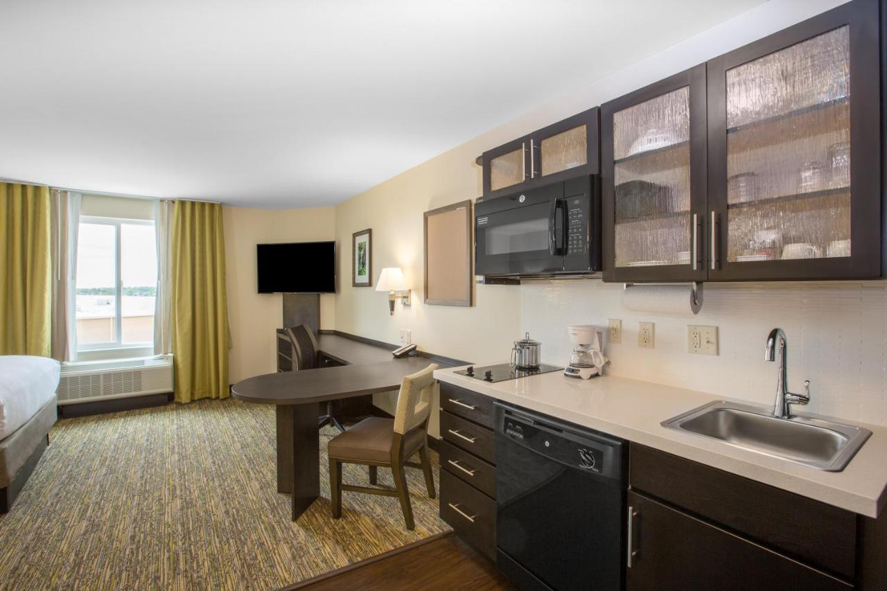 | Candlewood Suites - Omaha Millard Area, an IHG Hotel