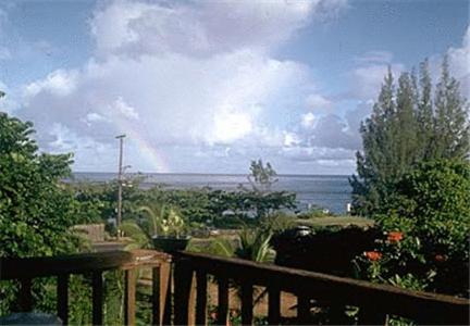 | Backpackers Vacation Inn and Plantation Village