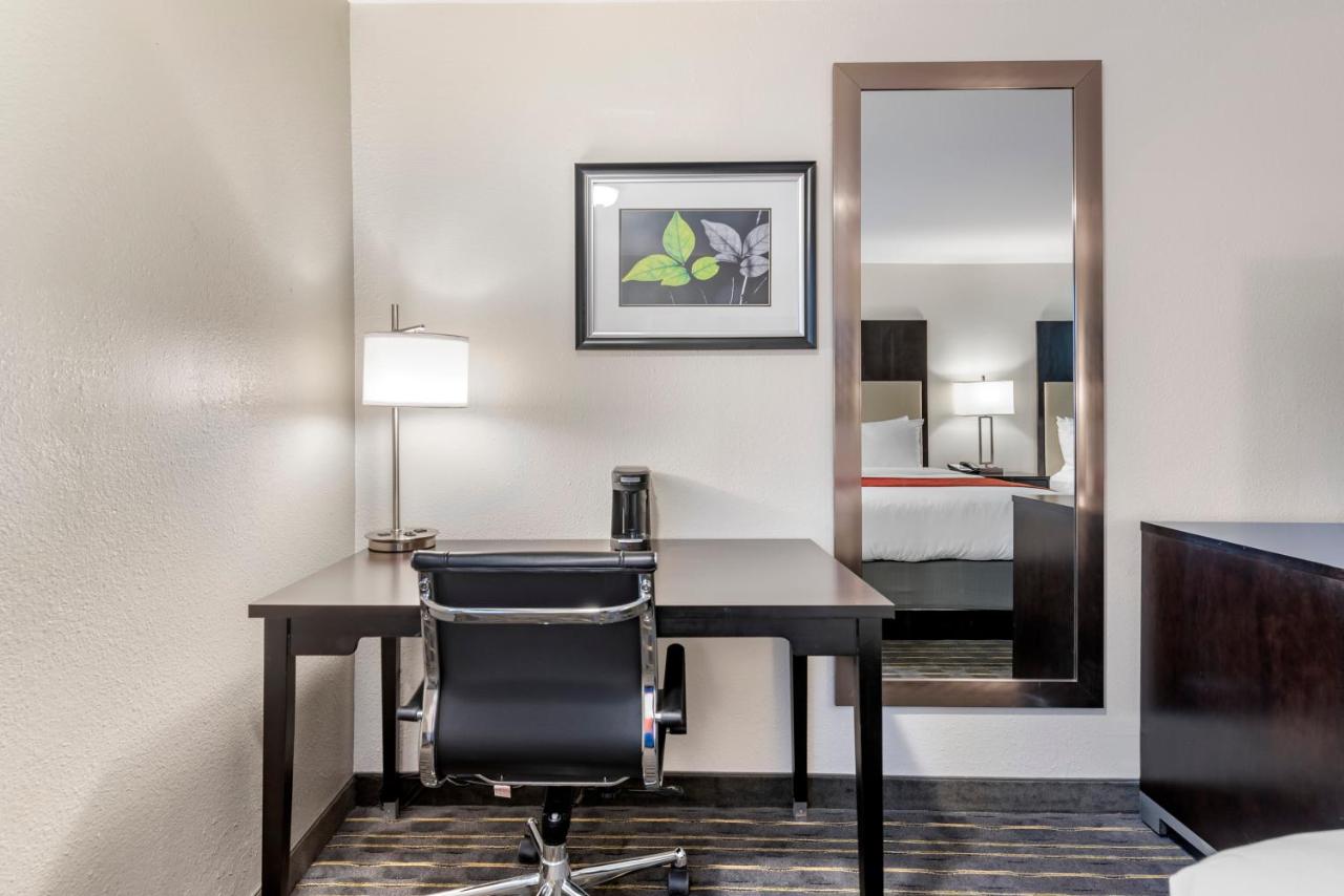 Queen Room with Two Queen Beds - Non-Smoking at Comfort Inn & Suites Tigard near Washington Square