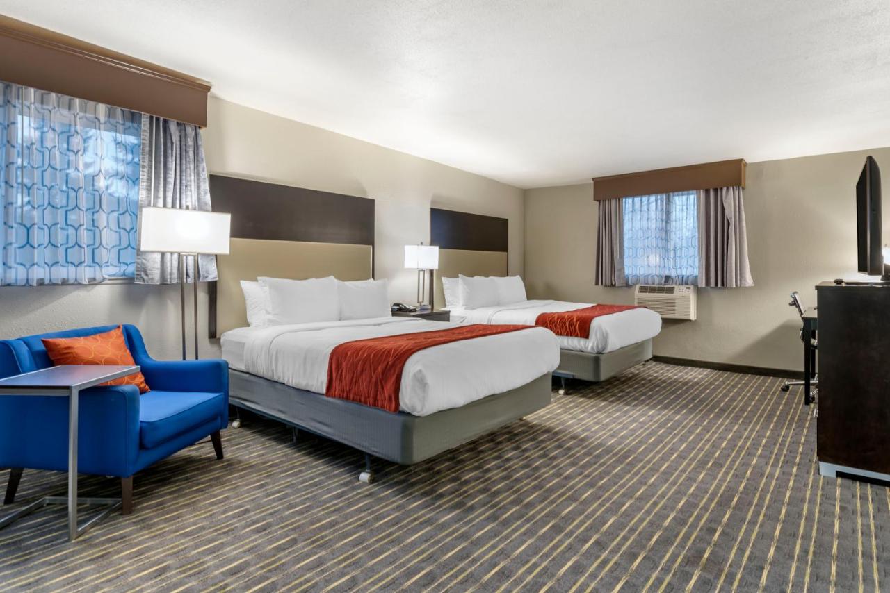 Queen Suite with Two Queen Beds - Non-Smoking at Comfort Inn & Suites Tigard near Washington Square