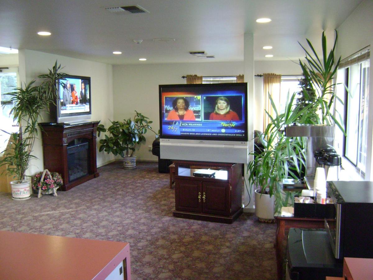 | Edgewick Inn