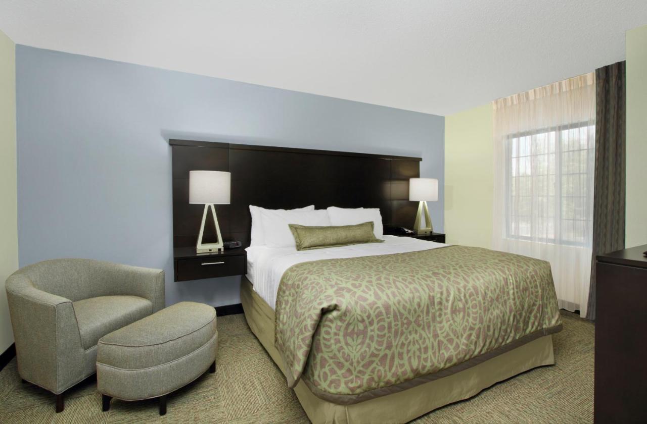 One-Bedroom King Suite at Staybridge Suites Tysons - McLean by IHG