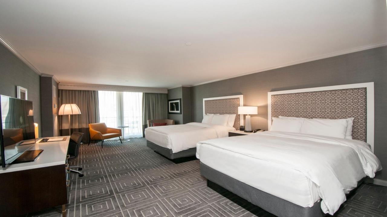 Classic Double Room with Two Double Beds, Balcony and Plaza View at InterContinental Kansas City at The Plaza by IHG