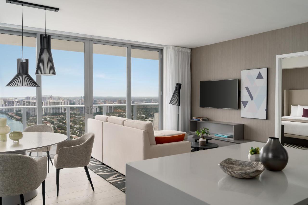 3 Bedroom Suite - City View with Kitchen at Hyde Beach House