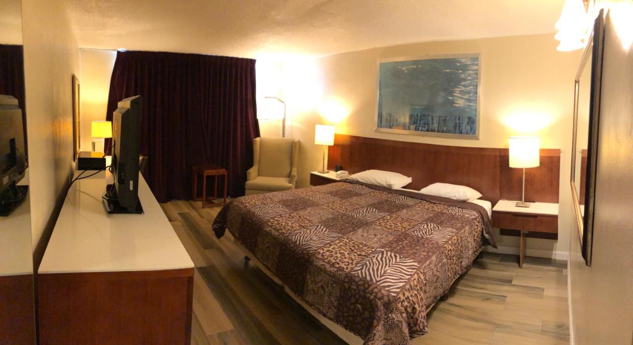 | Western Inn