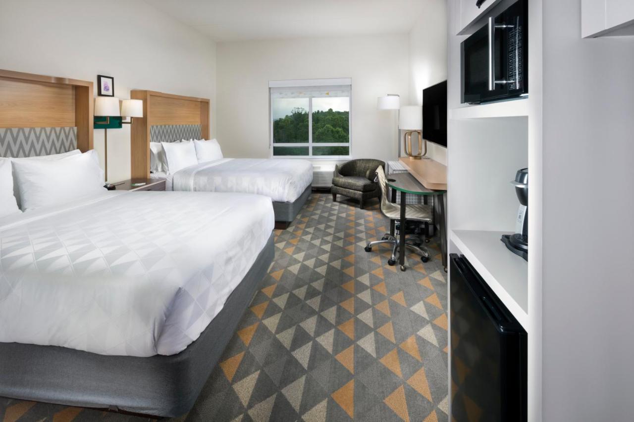| Holiday Inn Hotel & Suites Arden - Asheville Airport, an IHG Hotel