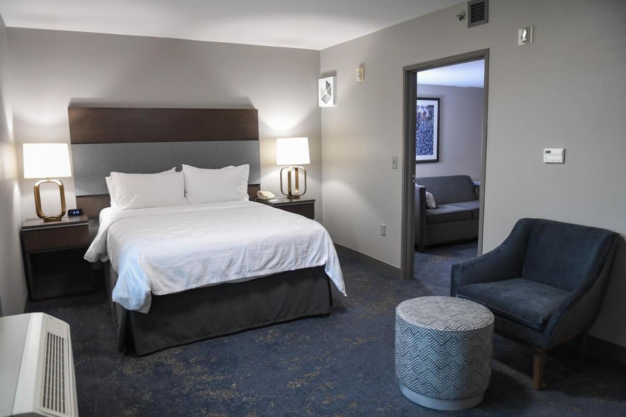 Suite - Hearing Accessible - Non-Smoking at Holiday Inn Conference Center - Valdosta by IHG