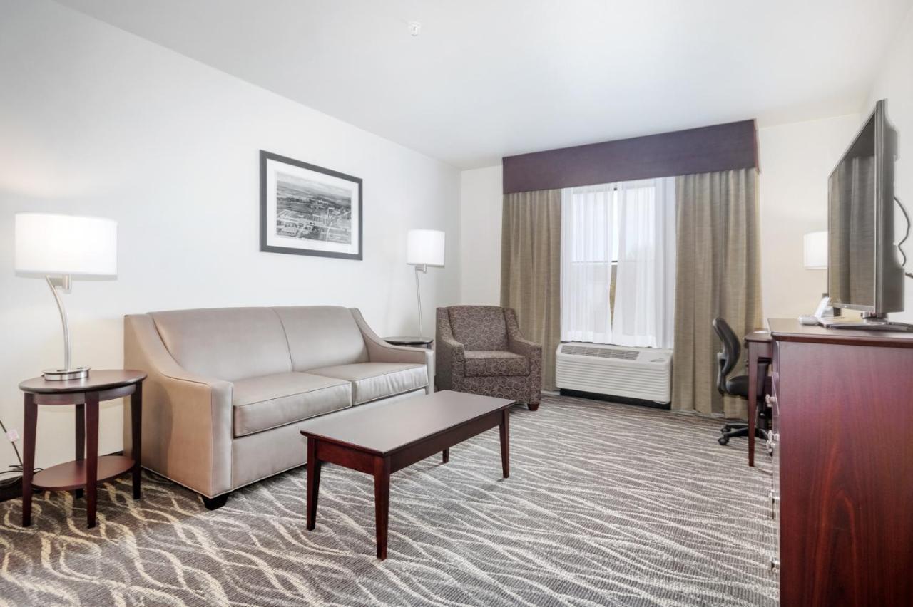  | Cobblestone Hotel & Suites - Janesville
