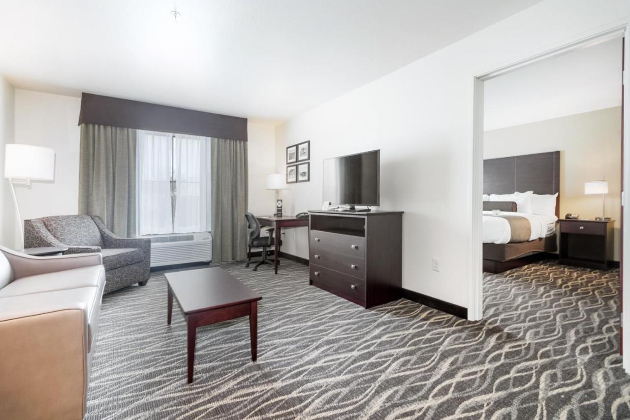  | Cobblestone Hotel & Suites - Janesville