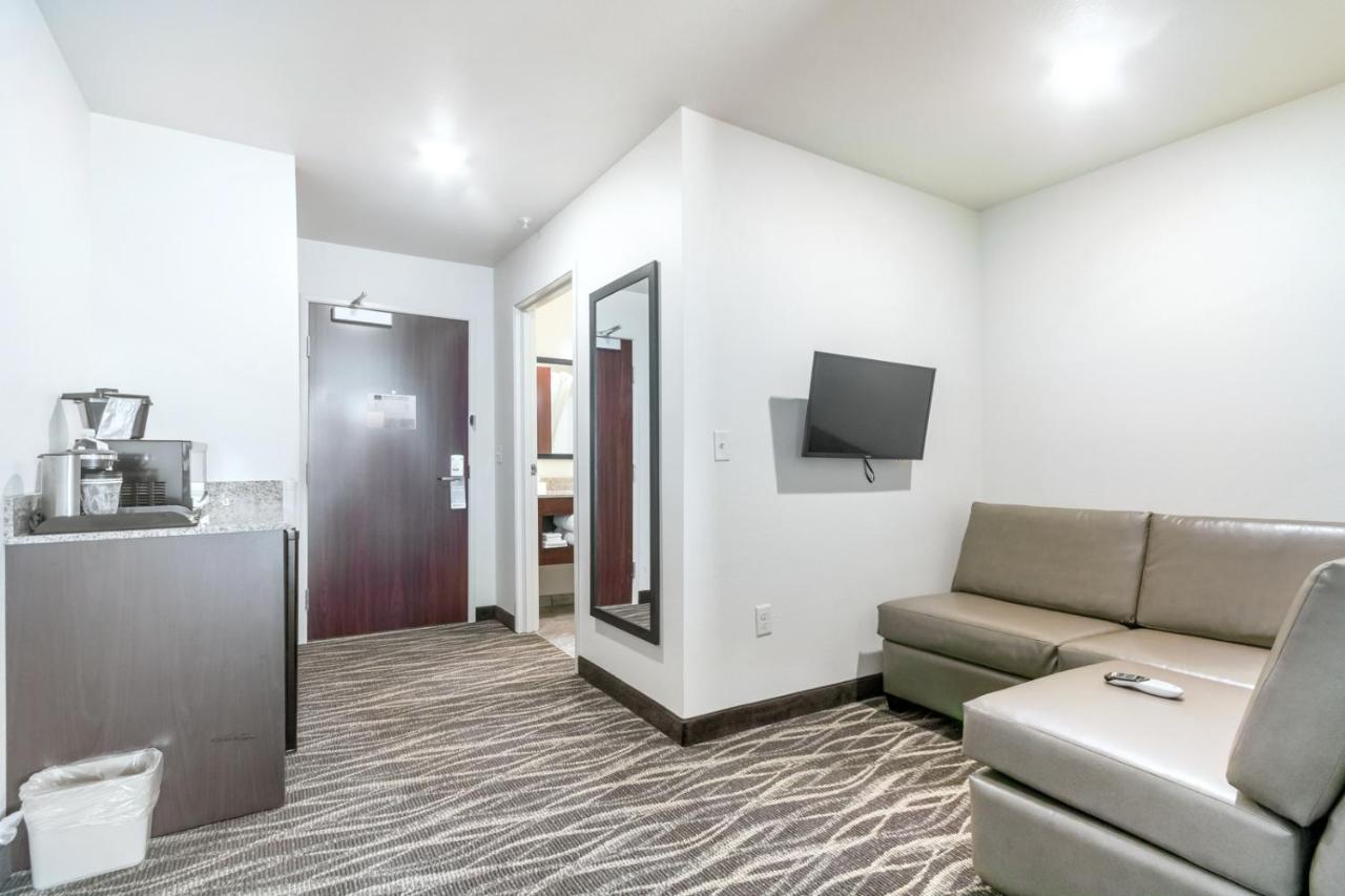  | Cobblestone Hotel & Suites - Janesville