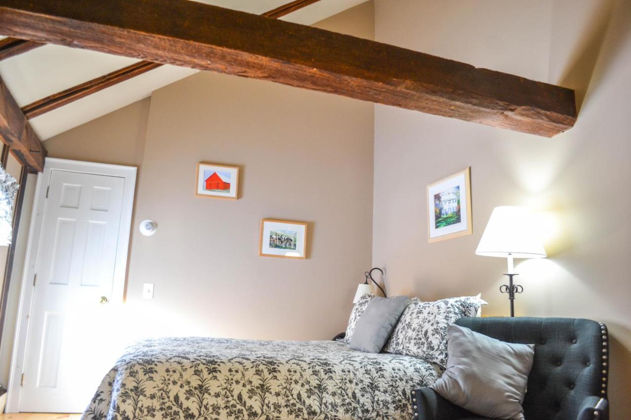 Standard Queen Room at The Quechee Inn at Marshland Farm