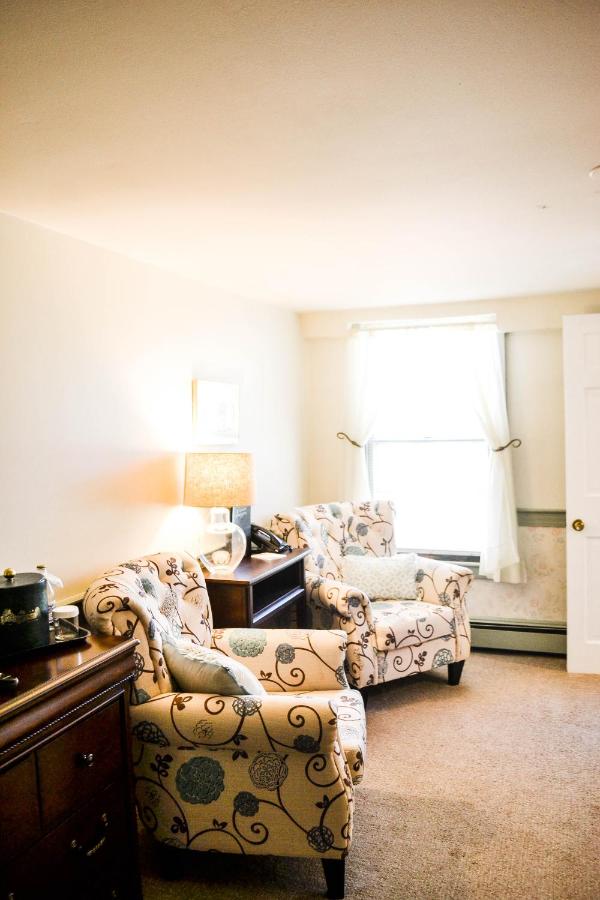 Standard Queen Room at The Quechee Inn at Marshland Farm