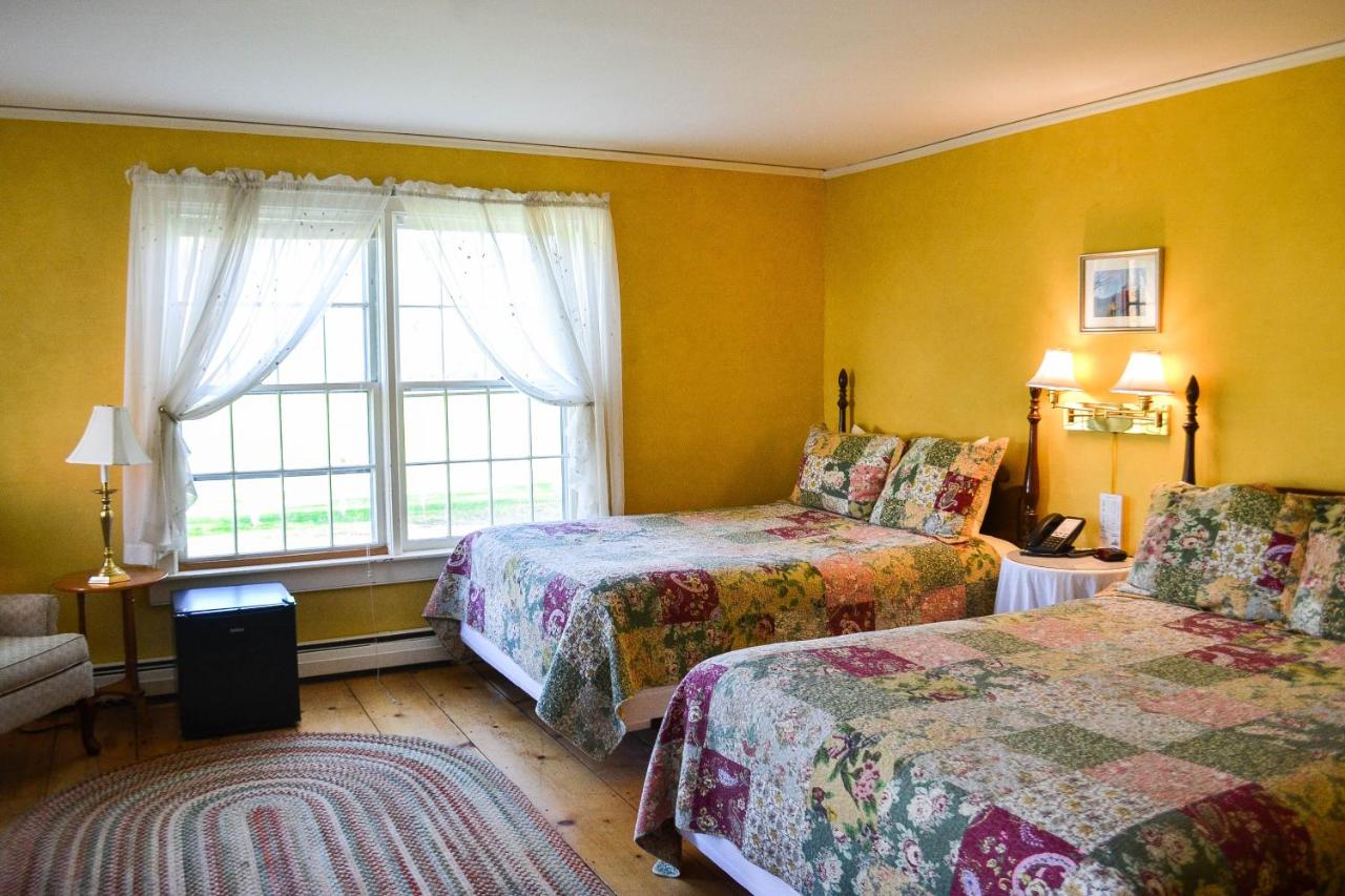 Deluxe Queen Room with Two Queen Beds at The Quechee Inn at Marshland Farm