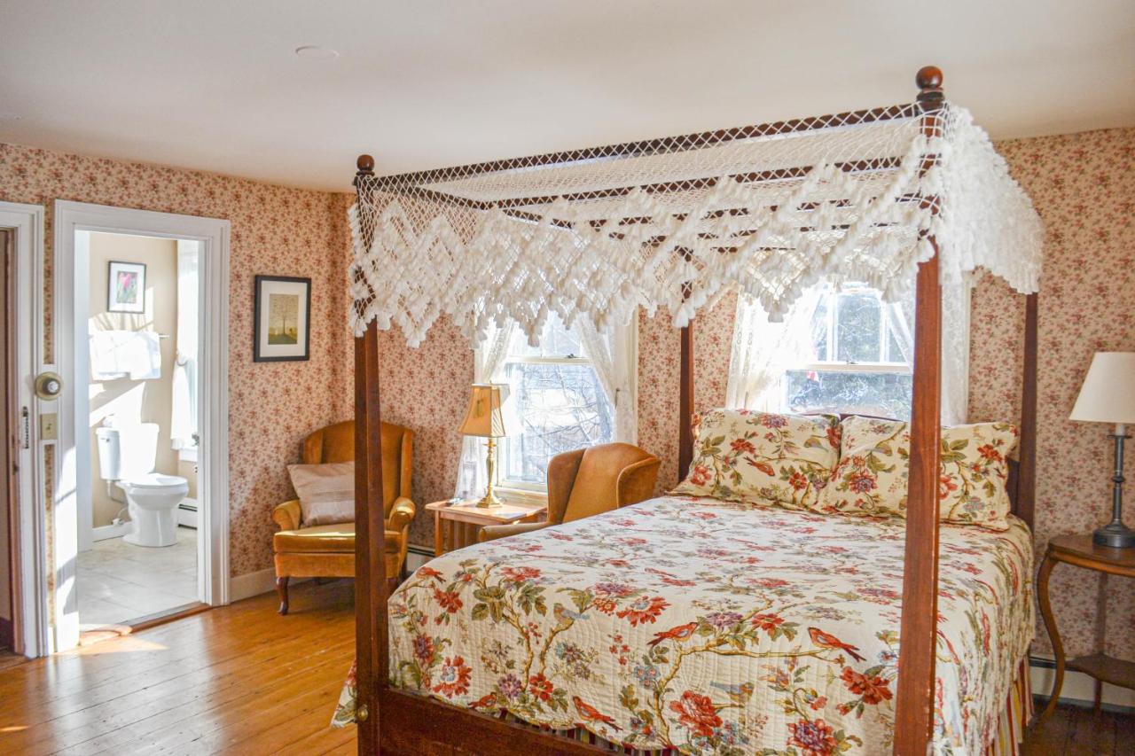 Deluxe Queen Room at The Quechee Inn at Marshland Farm