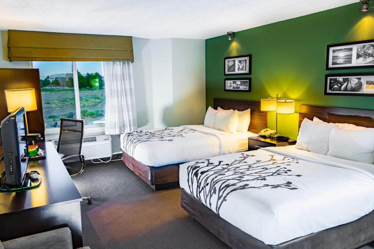 Deluxe Queen Room with Two Queen Beds - Non-Smoking at Sleep Inn Pasco Tri-Cities
